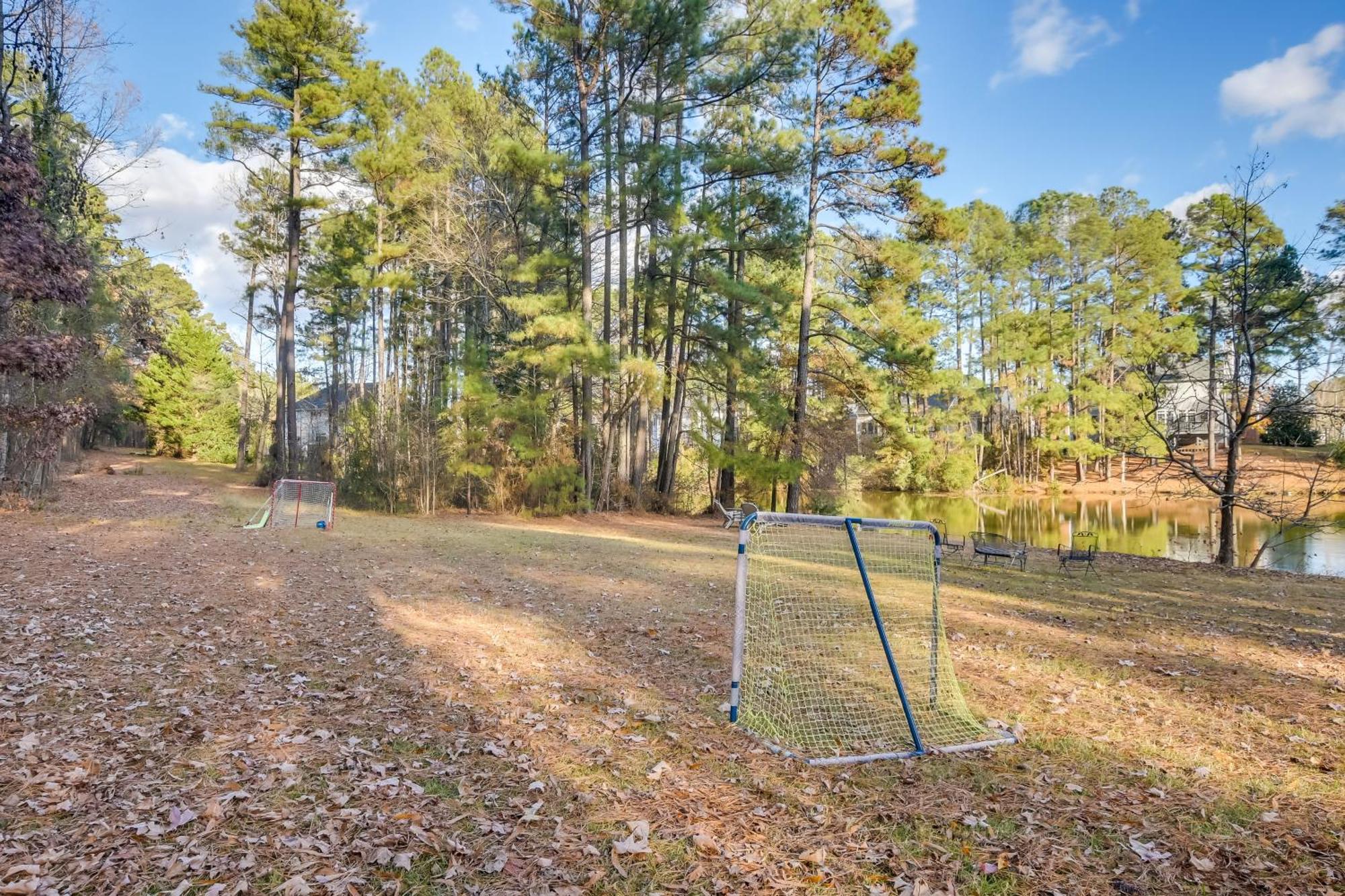 Villa Peaceful Durham Retreat On Pond With Huge Deck! Extérieur photo